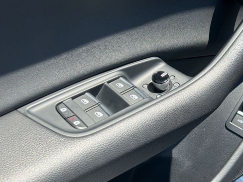 Certified 2022 Audi Q8 Premium Plus AWD/4WD image 27
