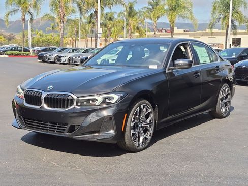 New 2026 BMW 330i Sedan w/ Convenience Package RWD image 5