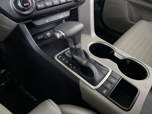 Used 2022 Kia Sportage LX w/ LX AWD Value Edition Package image 18
