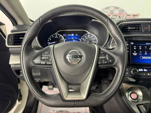 Used 2022 Nissan Maxima SV w/ Floor Mat Group FWD image 13