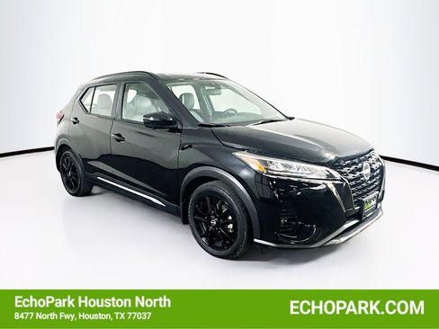 Used 2023 Nissan Kicks SR w/ SR Premium Package image 1
