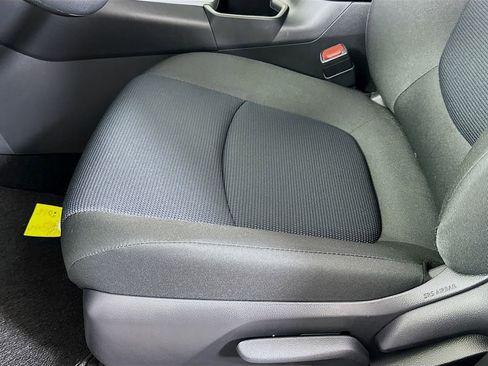 Used 2025 Toyota RAV4 LE image 19