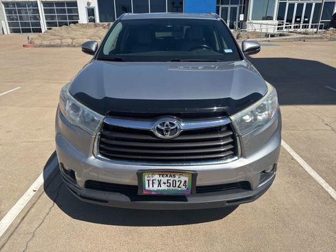 Used 2016 Toyota Highlander XLE image 10