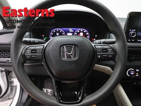 Used 2023 Honda Accord LX image 10