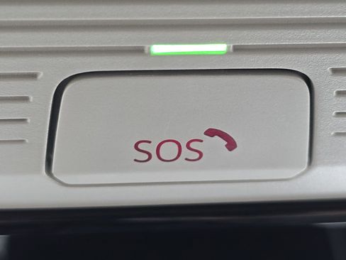 New 2025 Volkswagen Tiguan SE image 26