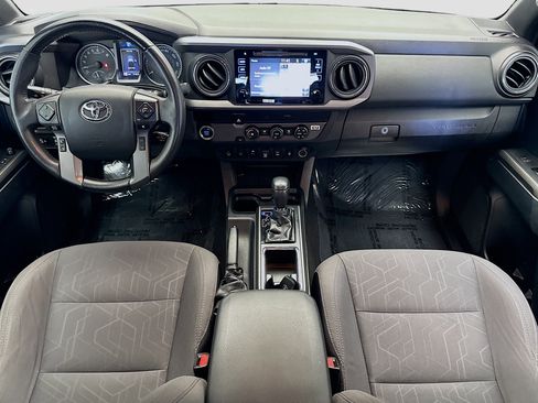 Used 2019 Toyota Tacoma TRD Sport w/ Technology Package image 14