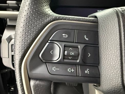 Used 2025 Toyota 4Runner Limited image 12