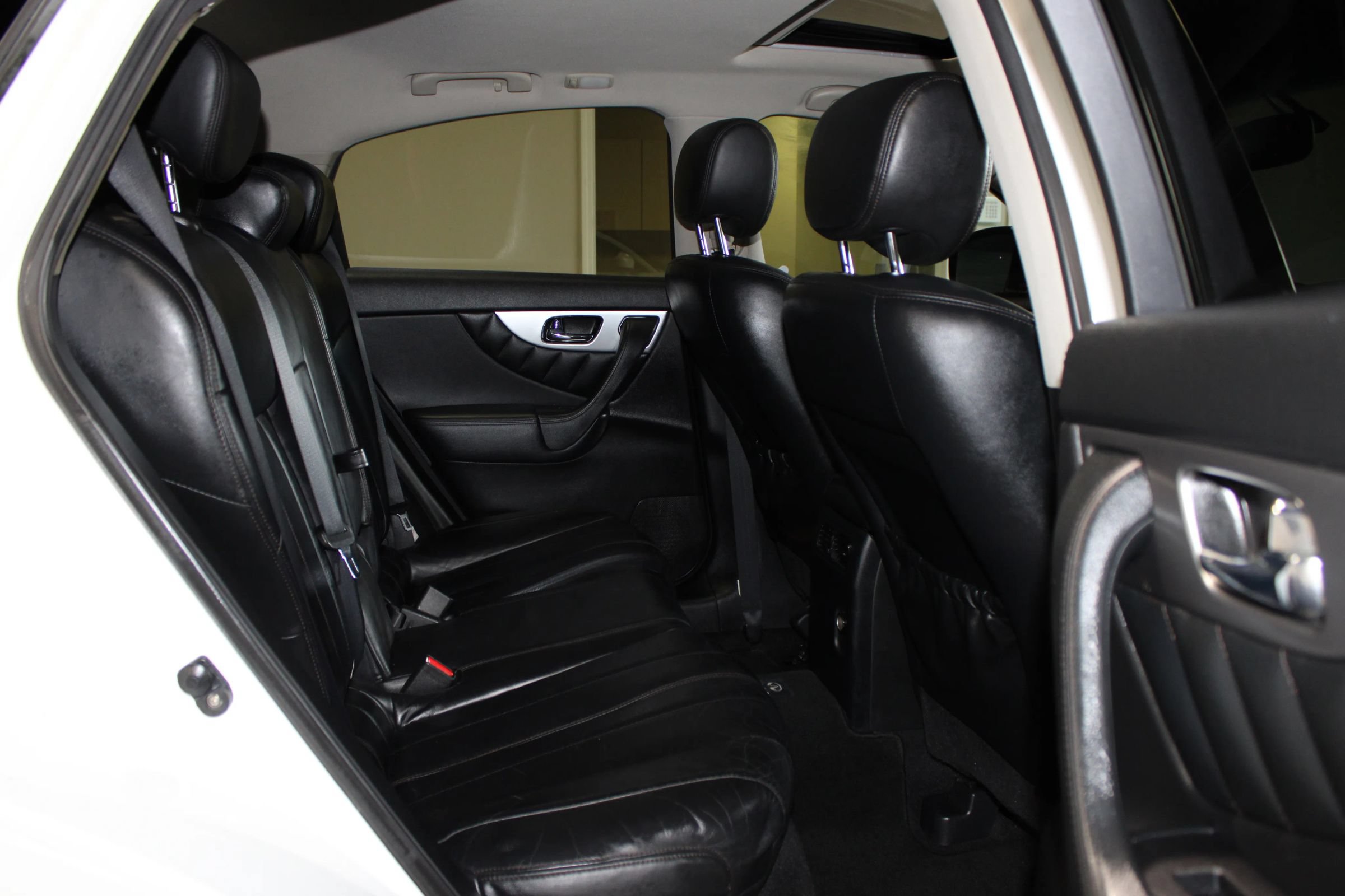 Used 2012 INFINITI FX35 2WD image 27