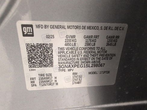 Used 2025 Chevrolet Equinox LT AWD/4WD image 28
