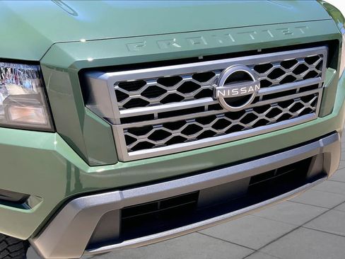 Used 2022 Nissan Frontier SV w/ Technology Package AWD/4WD image 31