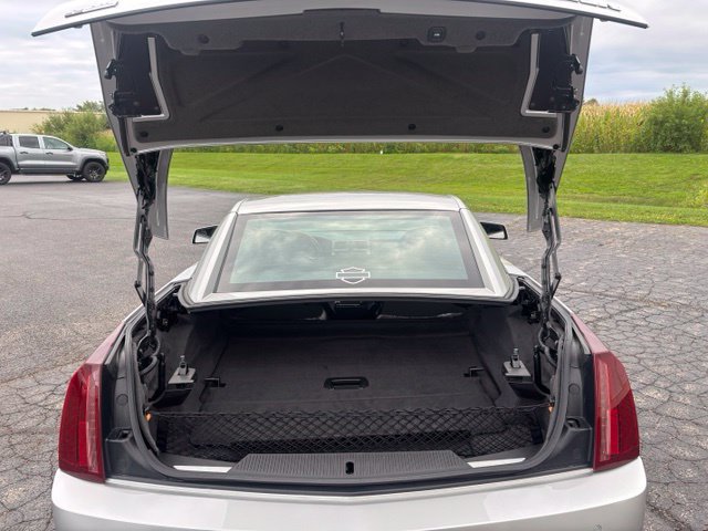 Used 2007 Cadillac XLR RWD image 10