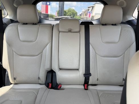 Used 2020 Ford Edge Titanium w/ Equipment Group 301A FWD image 21