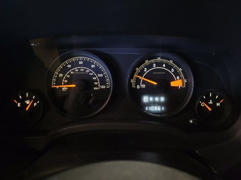 Used 2014 Jeep Patriot Sport w/ Power Value Group FWD image 23