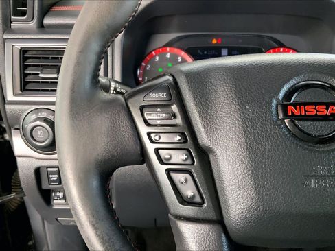 Used 2021 Nissan Titan PRO-4X w/ Pro-4x Convenience Package AWD/4WD image 24