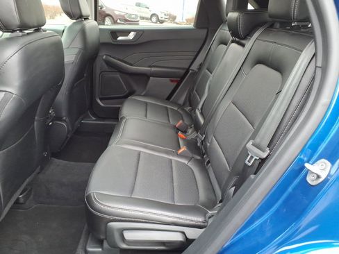 Used 2022 Ford Escape Titanium w/ Class II Trailer Tow Package image 10