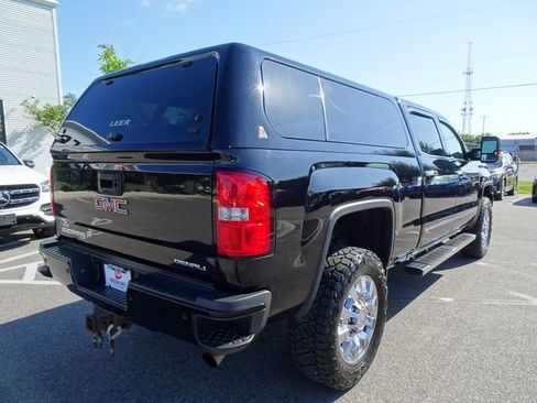 Used 2016 GMC Sierra 2500 Denali AWD/4WD image 4