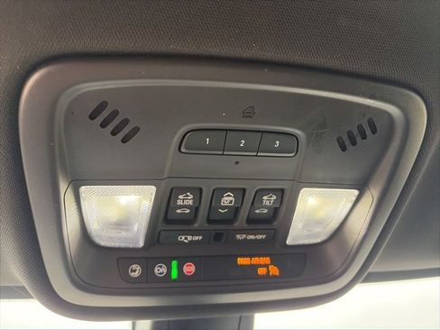 Used 2023 Chevrolet Traverse RS w/ LPO, Floor Liner Package image 26