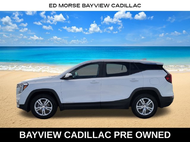 Used 2024 GMC Terrain SLE FWD image 2