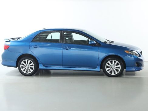 Used 2010 Toyota Corolla S image 11