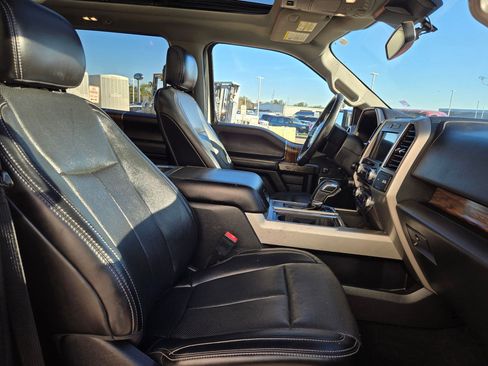 Used 2018 Ford F150 Lariat w/ Equipment Group 502A Luxury image 32