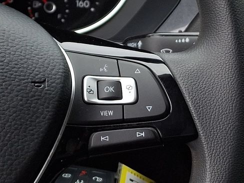 Used 2020 Volkswagen Tiguan S FWD image 21