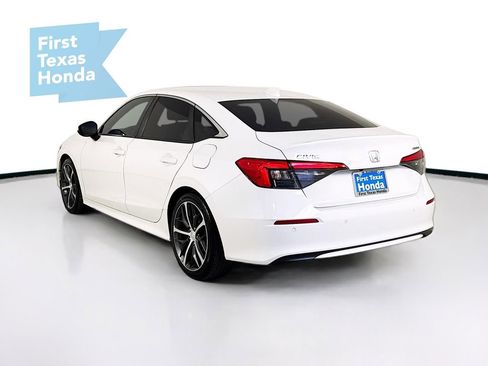 Used 2024 Honda Civic Touring image 5