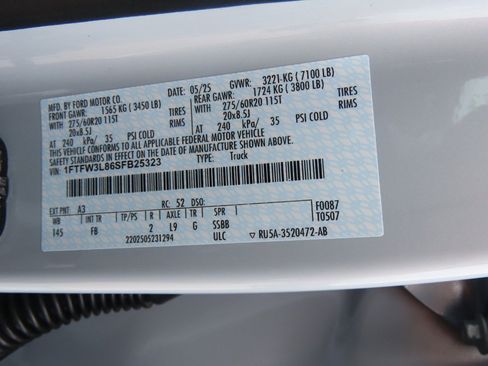 New 2025 Ford F150 XLT w/ Equipment Group 302A MID image 28