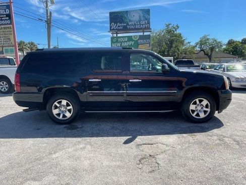 Used 2007 GMC Yukon XL Denali image 4