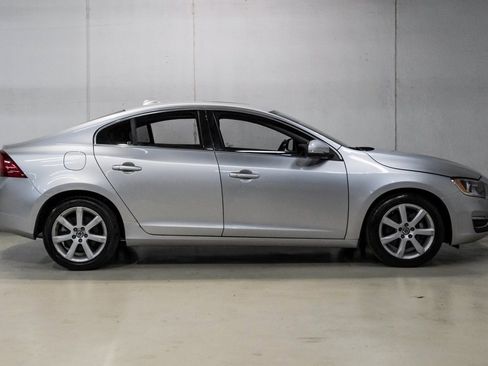 Used 2016 Volvo S60 T5 Premier w/ Protection Package image 10