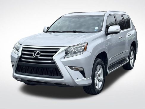 Used 2015 Lexus GX 460 image 9