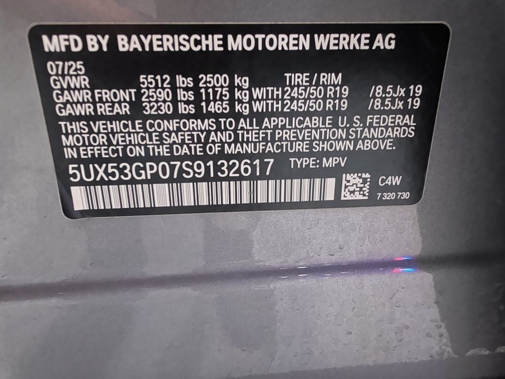 Certified 2025 BMW X3 xDrive30i AWD/4WD image 2