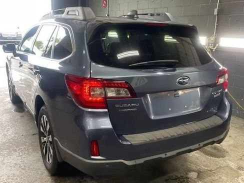 Used 2017 Subaru Outback 2.5i Limited AWD/4WD image 5