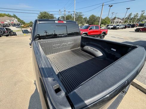 Used 2023 RAM 1500 Laramie AWD/4WD image 8