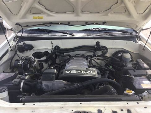 Used 2004 Toyota Sequoia SR5 RWD image 49