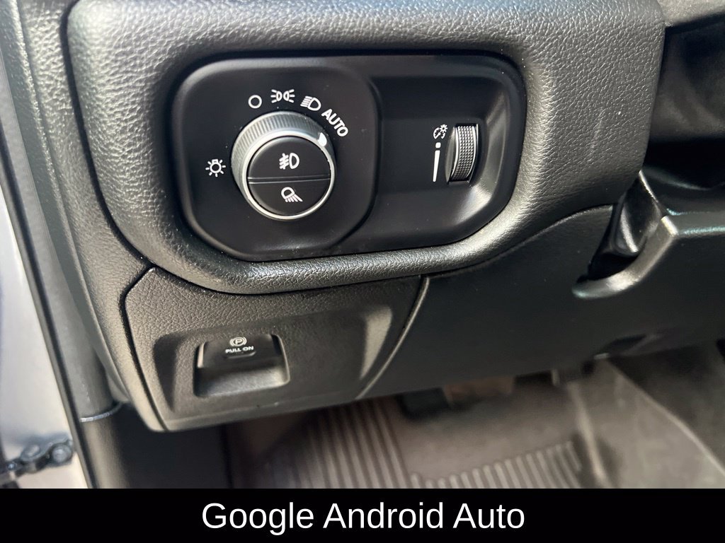 Used 2023 RAM 1500 Big Horn AWD/4WD image 32