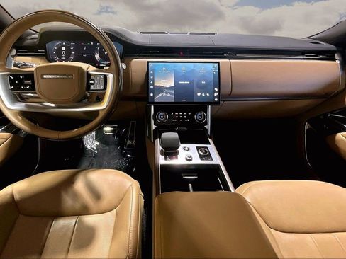 Used 2023 Land Rover Range Rover SE AWD/4WD image 7