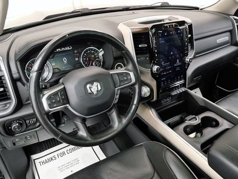 Used 2022 RAM 1500 Laramie AWD/4WD image 12