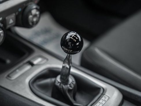 Used 2015 Chevrolet Camaro SS image 37