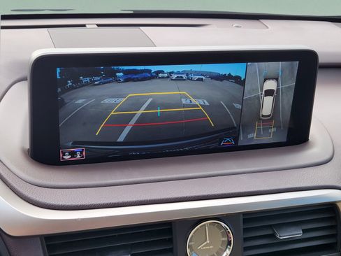 Used 2020 Lexus RX 350L FWD w/ Premium Package image 10
