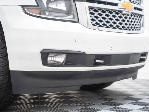 Used 2020 Chevrolet Tahoe LT w/ Luxury Package RWD image 16
