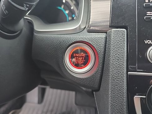 Used 2020 Honda Civic EX image 16