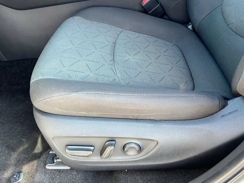 Used 2023 Toyota RAV4 XLE w/ Convenience Package FWD image 19