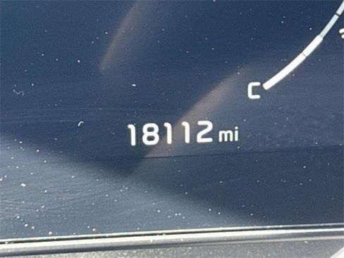 Used 2023 Kia Sportage SX image 29