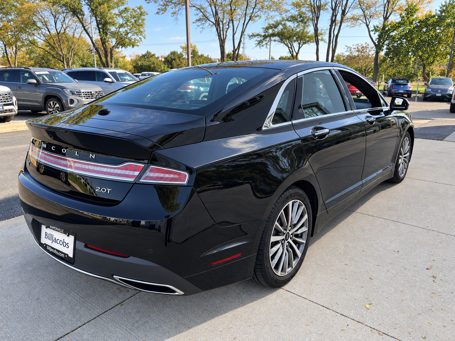 Used 2018 Lincoln MKZ Select w/ Select Plus Package FWD image 4