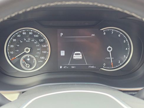 Used 2025 Genesis G70 2.5T AWD/4WD image 23