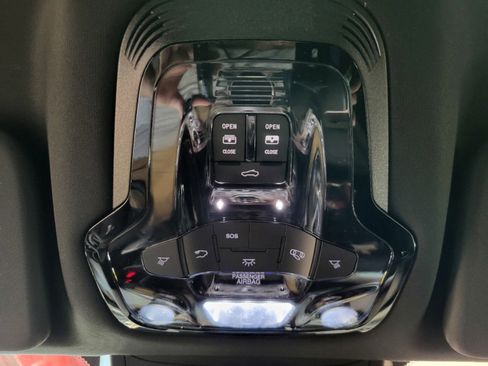 New 2025 Alfa Romeo Stelvio Sprint AWD/4WD image 31