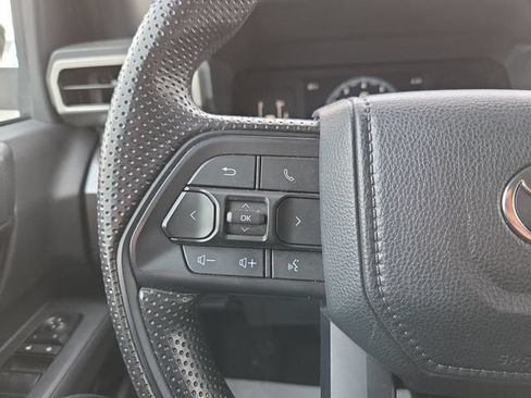 Used 2024 Toyota Tacoma SR5 AWD/4WD image 19