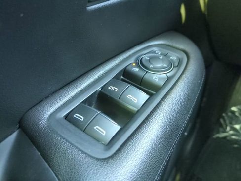 Used 2017 Cadillac XT5 Luxury w/ Driver Awareness Package image 29