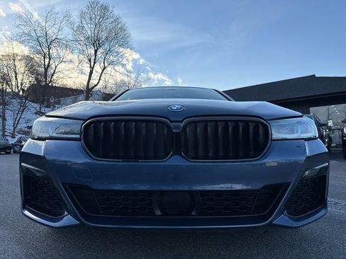 Used 2023 BMW 530e xDrive 530xe w/ Premium Package image 6