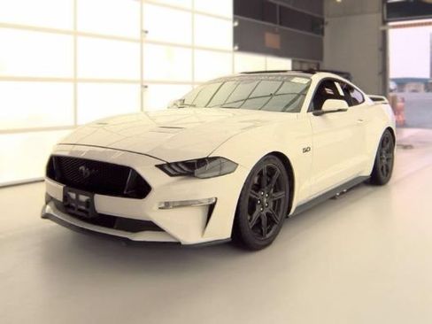 Used 2020 Ford Mustang GT Premium w/ Black Accent Package RWD image 4